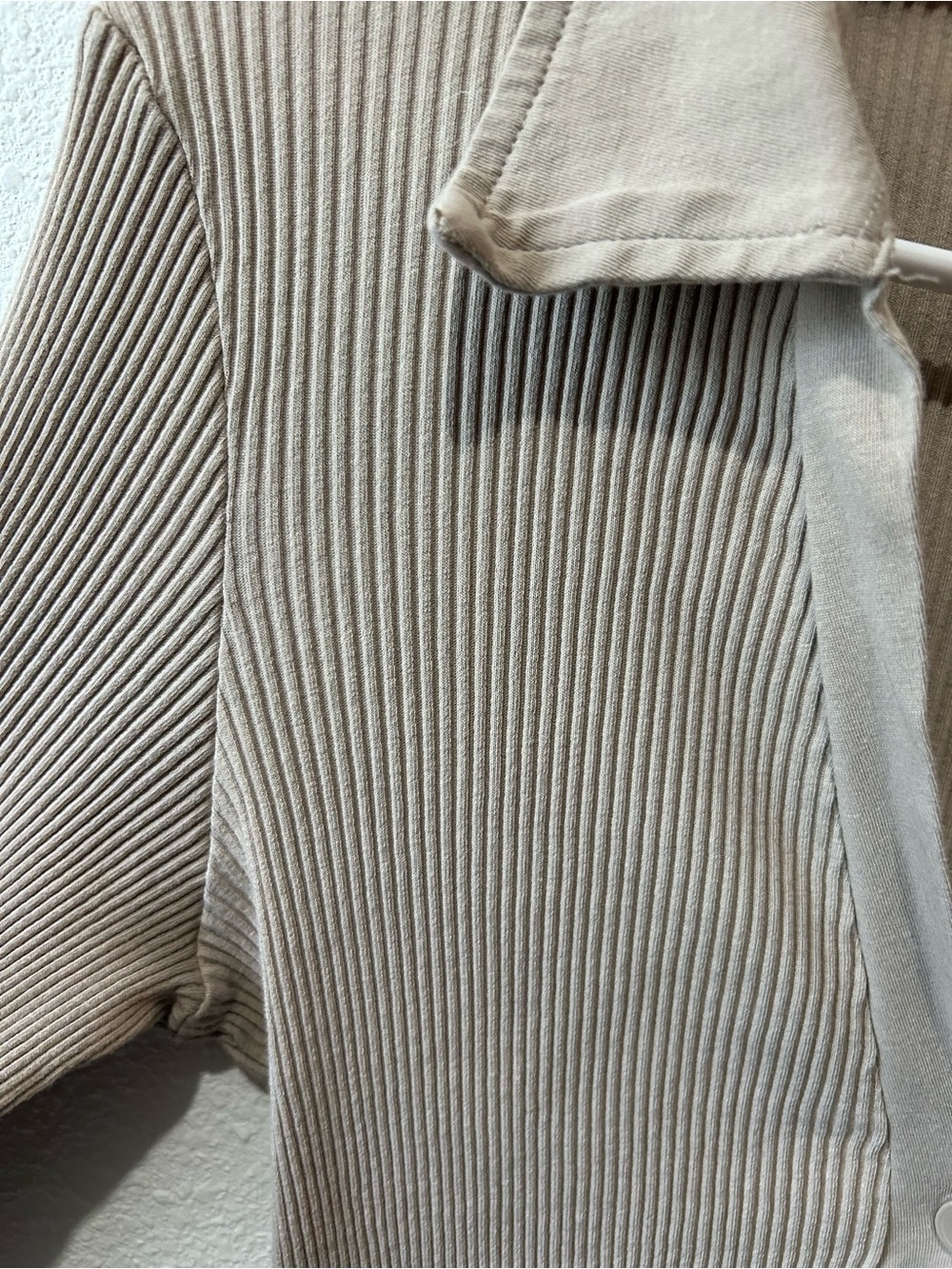 H&M Ribbed Button-Up Long Sleeve Dress - Picture 4 of 7